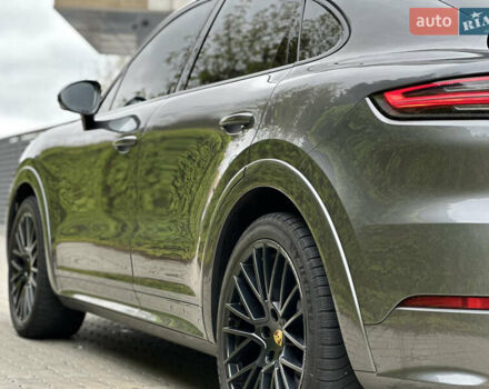 Серый Порше Cayenne Coupe, объемом двигателя 4 л и пробегом 5 тыс. км за 87000 $, фото 10 на Automoto.ua
