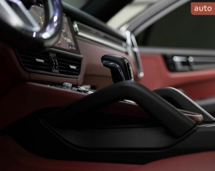 Серый Порше Cayenne Coupe, объемом двигателя 3 л и пробегом 56 тыс. км за 91000 $, фото 48 на Automoto.ua