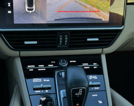 Серый Порше Cayenne Coupe, объемом двигателя 3 л и пробегом 61 тыс. км за 86500 $, фото 5 на Automoto.ua