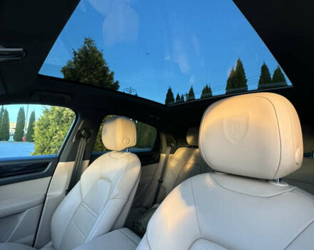 Серый Порше Cayenne Coupe, объемом двигателя 3 л и пробегом 61 тыс. км за 86500 $, фото 7 на Automoto.ua