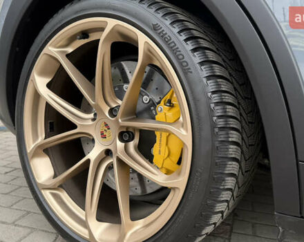 Серый Порше Cayenne Coupe, объемом двигателя 4 л и пробегом 5 тыс. км за 205000 $, фото 26 на Automoto.ua