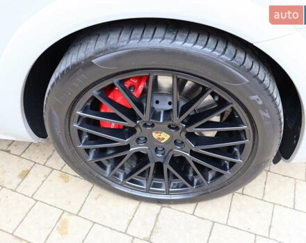 Серый Порше Cayenne Coupe, объемом двигателя 4 л и пробегом 25 тыс. км за 124900 $, фото 3 на Automoto.ua