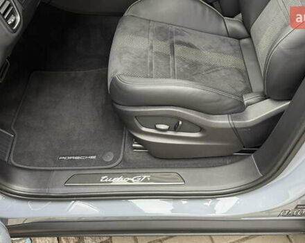 Серый Порше Cayenne Coupe, объемом двигателя 4 л и пробегом 5 тыс. км за 205000 $, фото 46 на Automoto.ua