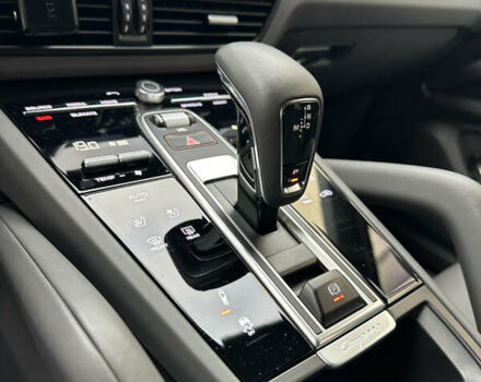 Серый Порше Cayenne Coupe, объемом двигателя 4 л и пробегом 14 тыс. км за 120000 $, фото 17 на Automoto.ua