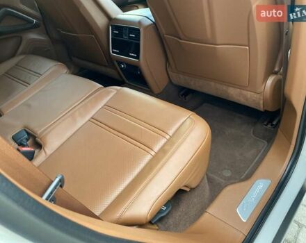 Серый Порше Cayenne Coupe, объемом двигателя 3 л и пробегом 33 тыс. км за 101384 $, фото 27 на Automoto.ua