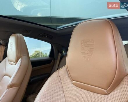 Серый Порше Cayenne Coupe, объемом двигателя 3 л и пробегом 33 тыс. км за 101384 $, фото 34 на Automoto.ua