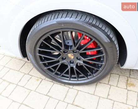 Серый Порше Cayenne Coupe, объемом двигателя 4 л и пробегом 25 тыс. км за 124900 $, фото 10 на Automoto.ua