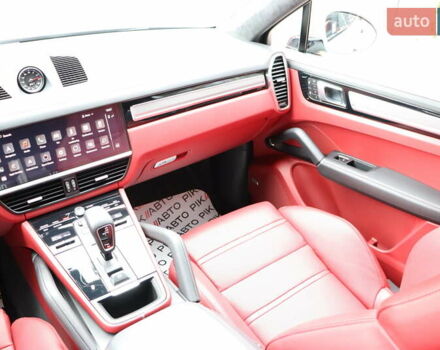 Серый Порше Cayenne Coupe, объемом двигателя 4 л и пробегом 25 тыс. км за 124900 $, фото 41 на Automoto.ua