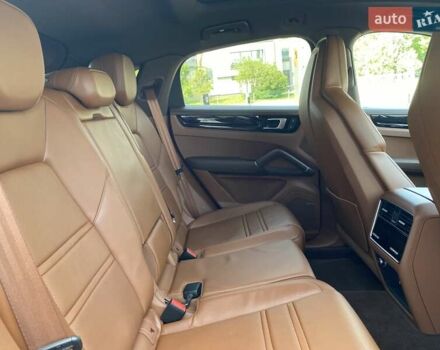 Серый Порше Cayenne Coupe, объемом двигателя 3 л и пробегом 33 тыс. км за 101384 $, фото 26 на Automoto.ua