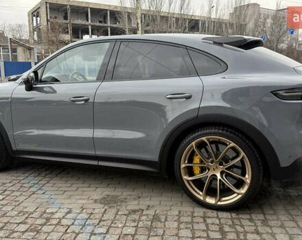 Серый Порше Cayenne Coupe, объемом двигателя 4 л и пробегом 5 тыс. км за 205000 $, фото 11 на Automoto.ua