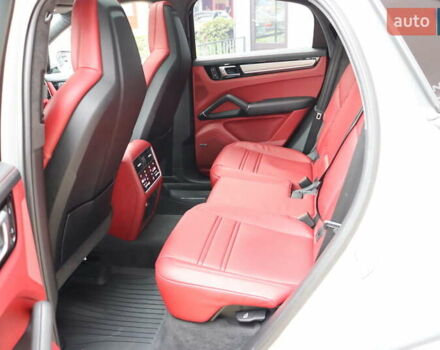 Серый Порше Cayenne Coupe, объемом двигателя 4 л и пробегом 25 тыс. км за 124900 $, фото 37 на Automoto.ua