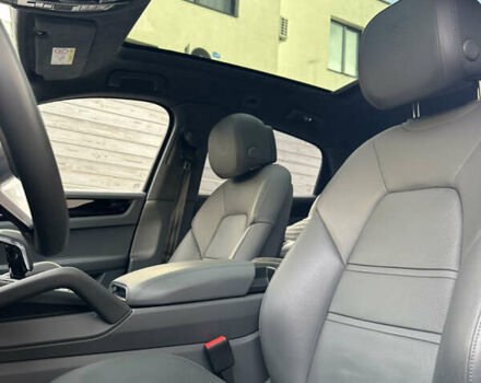 Серый Порше Cayenne Coupe, объемом двигателя 4 л и пробегом 14 тыс. км за 120000 $, фото 11 на Automoto.ua
