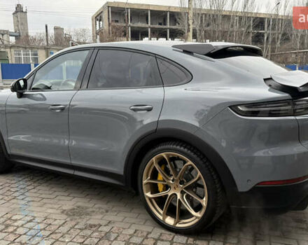 Серый Порше Cayenne Coupe, объемом двигателя 4 л и пробегом 5 тыс. км за 205000 $, фото 17 на Automoto.ua