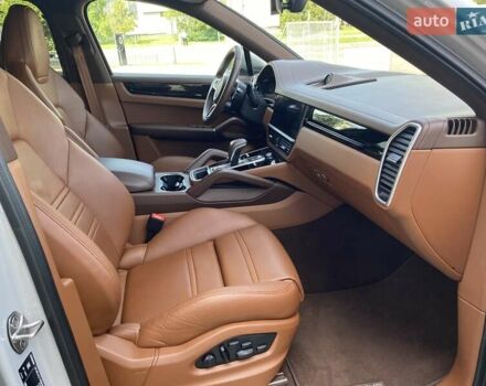 Серый Порше Cayenne Coupe, объемом двигателя 3 л и пробегом 33 тыс. км за 101384 $, фото 18 на Automoto.ua