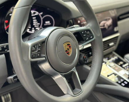 Серый Порше Cayenne Coupe, объемом двигателя 4 л и пробегом 14 тыс. км за 120000 $, фото 12 на Automoto.ua