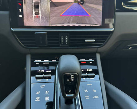 Серый Порше Cayenne Coupe, объемом двигателя 4 л и пробегом 14 тыс. км за 120000 $, фото 33 на Automoto.ua