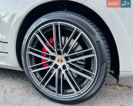 Сірий Порше Cayenne Coupe, об'ємом двигуна 4 л та пробігом 18 тис. км за 137000 $, фото 9 на Automoto.ua