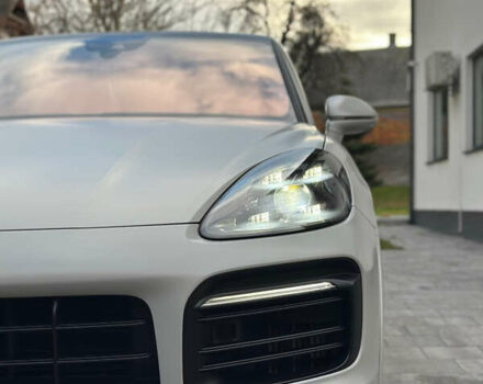 Серый Порше Cayenne Coupe, объемом двигателя 4 л и пробегом 14 тыс. км за 120000 $, фото 4 на Automoto.ua