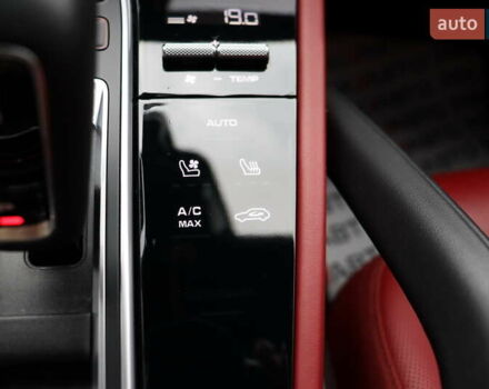 Серый Порше Cayenne Coupe, объемом двигателя 4 л и пробегом 25 тыс. км за 124900 $, фото 33 на Automoto.ua
