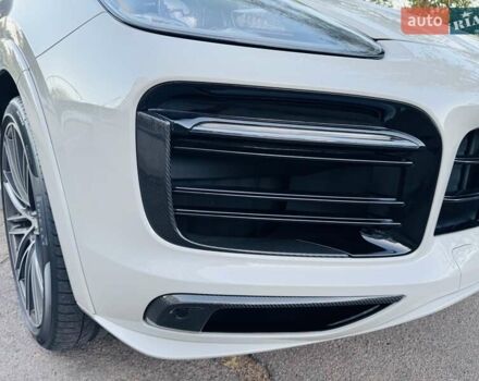 Сірий Порше Cayenne Coupe, об'ємом двигуна 4 л та пробігом 18 тис. км за 137000 $, фото 8 на Automoto.ua