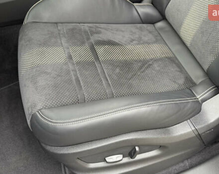 Серый Порше Cayenne Coupe, объемом двигателя 4 л и пробегом 5 тыс. км за 205000 $, фото 47 на Automoto.ua