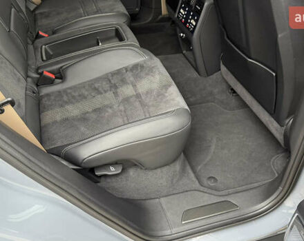 Серый Порше Cayenne Coupe, объемом двигателя 4 л и пробегом 5 тыс. км за 205000 $, фото 37 на Automoto.ua