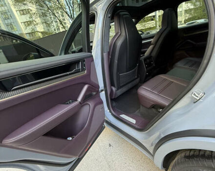 Серый Порше Cayenne Coupe, объемом двигателя 3.98 л и пробегом 43 тыс. км за 145000 $, фото 13 на Automoto.ua