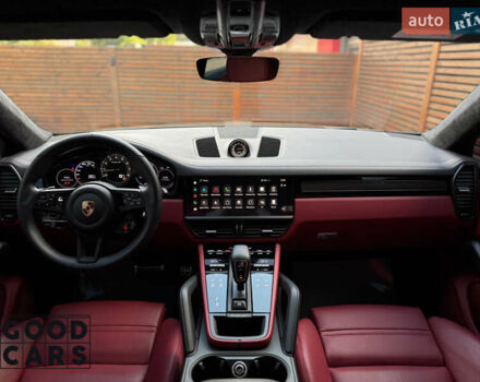 Серый Порше Cayenne Coupe, объемом двигателя 4 л и пробегом 5 тыс. км за 233000 $, фото 43 на Automoto.ua