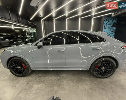 Серый Порше Cayenne Coupe, объемом двигателя 3.98 л и пробегом 43 тыс. км за 145000 $, фото 2 на Automoto.ua