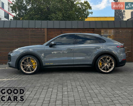 Серый Порше Cayenne Coupe, объемом двигателя 4 л и пробегом 5 тыс. км за 233000 $, фото 4 на Automoto.ua