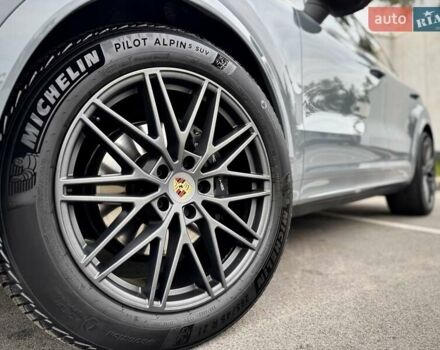 Серый Порше Cayenne Coupe, объемом двигателя 3 л и пробегом 31 тыс. км за 137700 $, фото 31 на Automoto.ua