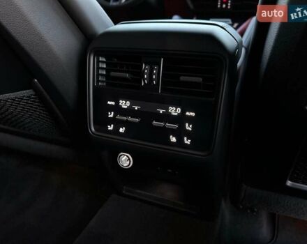 Серый Порше Cayenne Coupe, объемом двигателя 4 л и пробегом 8 тыс. км за 269900 $, фото 77 на Automoto.ua