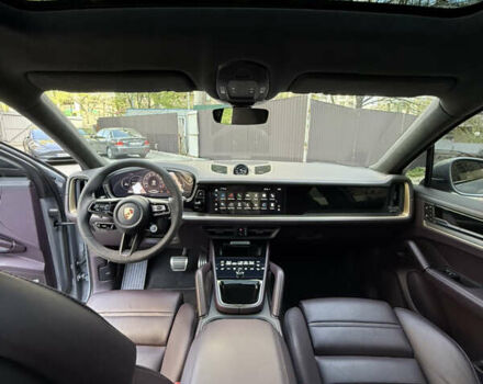 Серый Порше Cayenne Coupe, объемом двигателя 3.98 л и пробегом 43 тыс. км за 145000 $, фото 5 на Automoto.ua