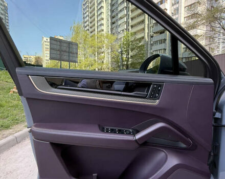 Серый Порше Cayenne Coupe, объемом двигателя 3.98 л и пробегом 43 тыс. км за 145000 $, фото 10 на Automoto.ua