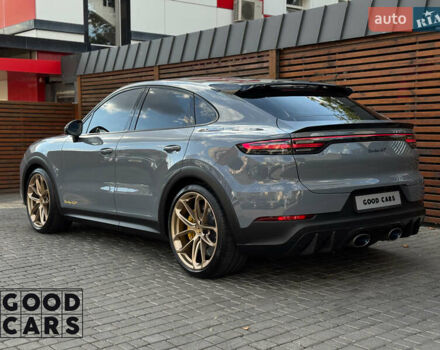 Серый Порше Cayenne Coupe, объемом двигателя 4 л и пробегом 5 тыс. км за 233000 $, фото 5 на Automoto.ua