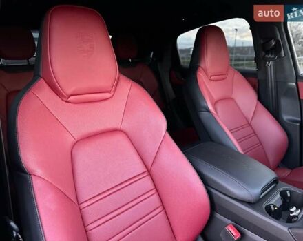 Серый Порше Cayenne Coupe, объемом двигателя 4 л и пробегом 8 тыс. км за 269900 $, фото 68 на Automoto.ua