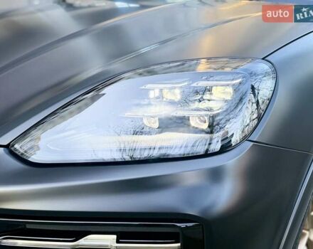 Серый Порше Cayenne Coupe, объемом двигателя 4 л и пробегом 5 тыс. км за 212000 $, фото 14 на Automoto.ua