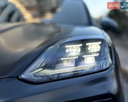 Серый Порше Cayenne Coupe, объемом двигателя 4 л и пробегом 5 тыс. км за 212000 $, фото 50 на Automoto.ua