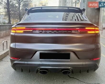 Серый Порше Cayenne Coupe, объемом двигателя 4 л и пробегом 5 тыс. км за 212000 $, фото 26 на Automoto.ua