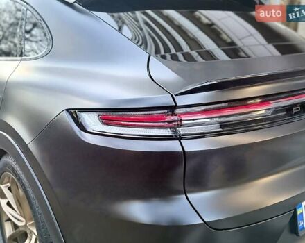 Серый Порше Cayenne Coupe, объемом двигателя 4 л и пробегом 5 тыс. км за 212000 $, фото 24 на Automoto.ua