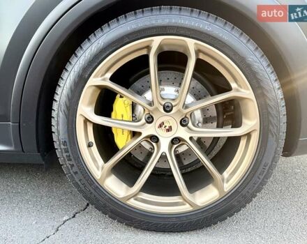 Серый Порше Cayenne Coupe, объемом двигателя 4 л и пробегом 5 тыс. км за 212000 $, фото 12 на Automoto.ua