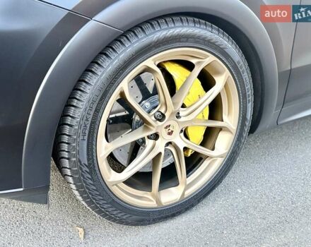 Серый Порше Cayenne Coupe, объемом двигателя 4 л и пробегом 5 тыс. км за 212000 $, фото 11 на Automoto.ua