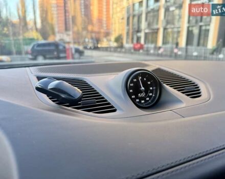 Серый Порше Cayenne Coupe, объемом двигателя 4 л и пробегом 5 тыс. км за 212000 $, фото 39 на Automoto.ua