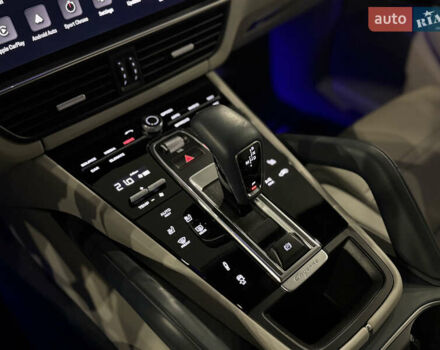 Синий Порше Cayenne Coupe, объемом двигателя 2.89 л и пробегом 11 тыс. км за 94500 $, фото 45 на Automoto.ua