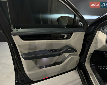 Синий Порше Cayenne Coupe, объемом двигателя 2.89 л и пробегом 11 тыс. км за 94500 $, фото 28 на Automoto.ua