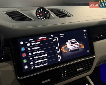 Синий Порше Cayenne Coupe, объемом двигателя 2.89 л и пробегом 11 тыс. км за 94500 $, фото 39 на Automoto.ua