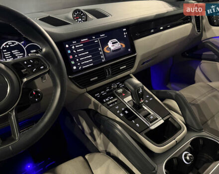 Синий Порше Cayenne Coupe, объемом двигателя 2.89 л и пробегом 11 тыс. км за 94500 $, фото 27 на Automoto.ua