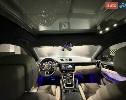 Синий Порше Cayenne Coupe, объемом двигателя 2.89 л и пробегом 11 тыс. км за 94500 $, фото 32 на Automoto.ua