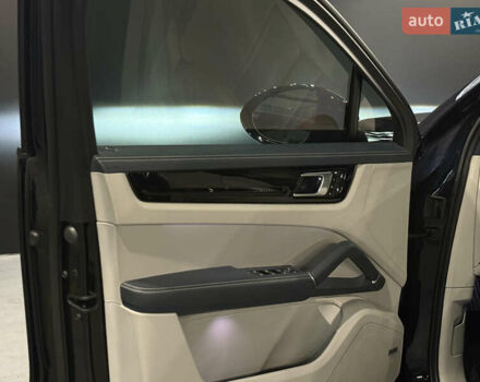 Синий Порше Cayenne Coupe, объемом двигателя 2.89 л и пробегом 11 тыс. км за 94500 $, фото 37 на Automoto.ua