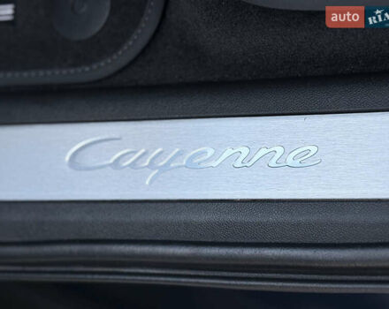 Синий Порше Cayenne Coupe, объемом двигателя 3 л и пробегом 17 тыс. км за 79000 $, фото 57 на Automoto.ua